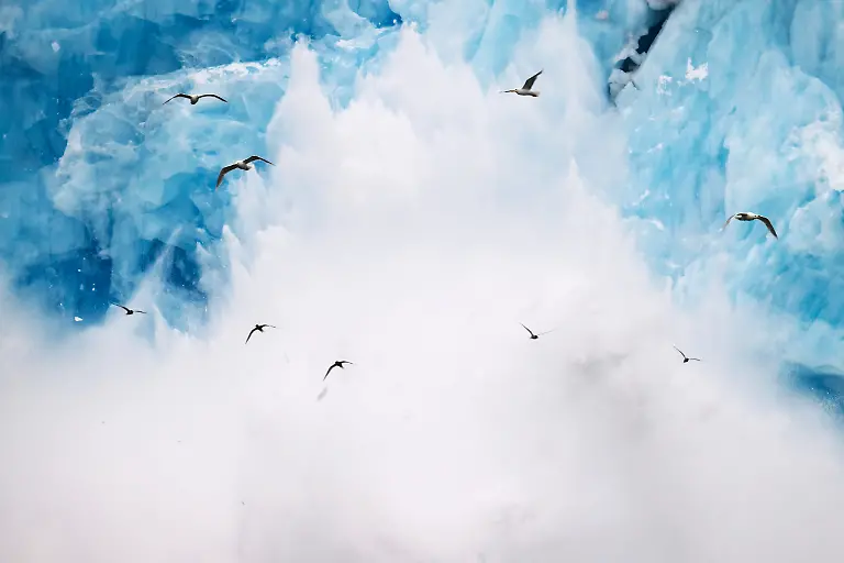 Glacier-Calving-Hira-Punjabi-scaled