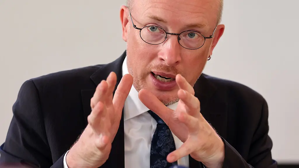 Christian-Pegel-Innenminister-des-Landes-Mecklenburg-Vorpommern