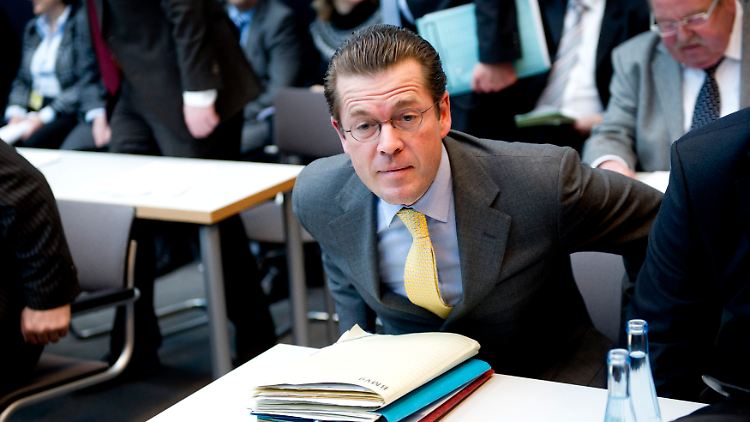 Guttenberg am 22. Februar vor einer Sitzung der Unionsfraktion.