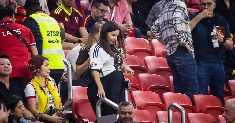 Arfaoui-Sara-Guendogan