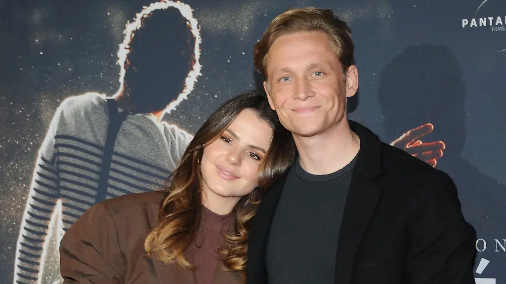 Das-Schauspielerpaar-Matthias-Schweighoefer-und-Ruby-O-Fee-kommt-zur-Auffuehrung-seines-Films-Resistance-Widerstand-in-Muenchen-2021