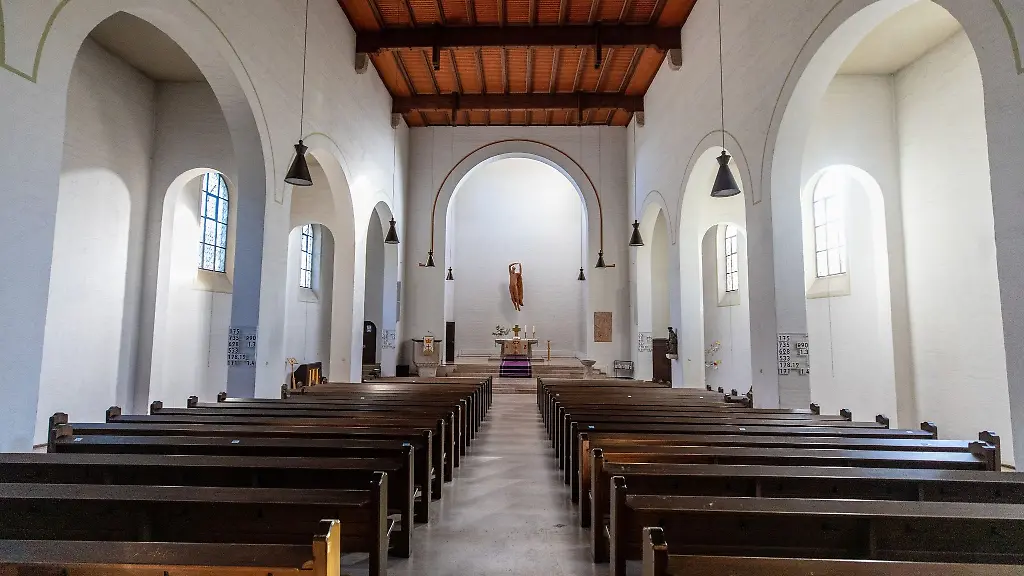 Auch-Kirchen-muessen-wegen-der-Energiekrise-unter-anderem-beim-Heizen-sparen