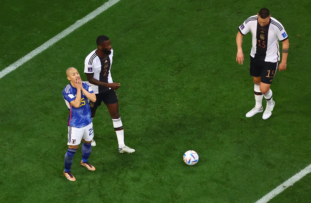 e775b7b67d7c0897767e8490d8fe3f1f