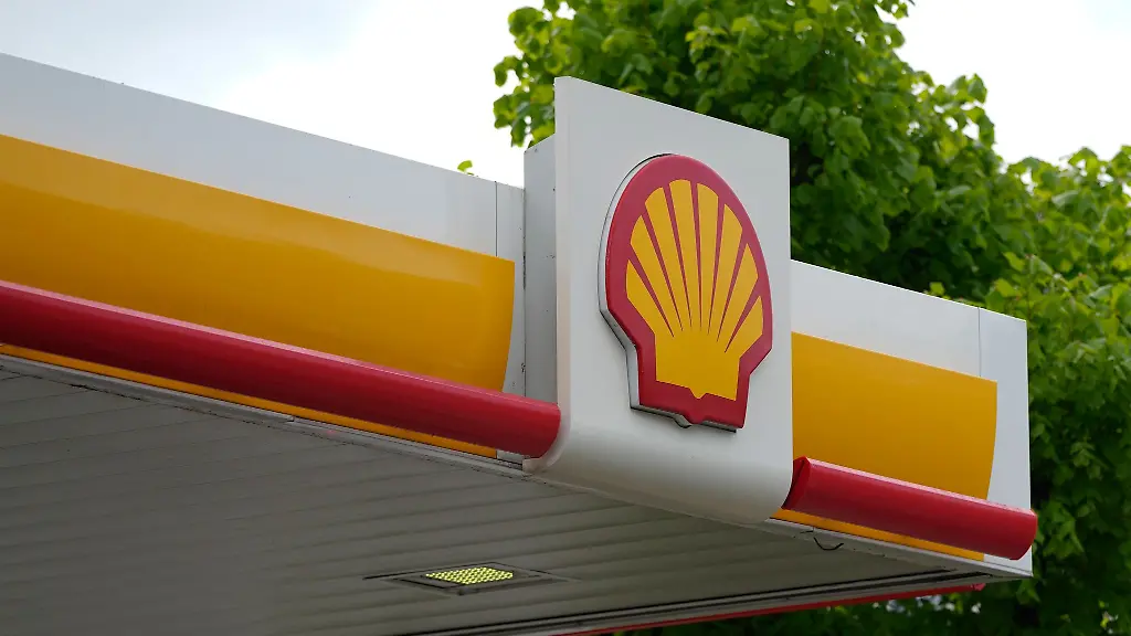 Das-Logo-des-Oelkonzerns-Shell-Die-Preise-an-Tankstellen-gehen-wieder-nach-unten