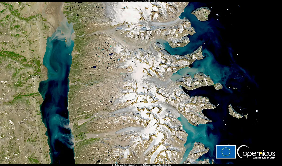2021-07-30T145221Z-533667599-RC21UO9ZPWR0-RTRMADP-3-CLIMATE-CHANGE-GREENLAND-ICE
