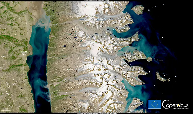 2021-07-30T145221Z-533667599-RC21UO9ZPWR0-RTRMADP-3-CLIMATE-CHANGE-GREENLAND-ICE