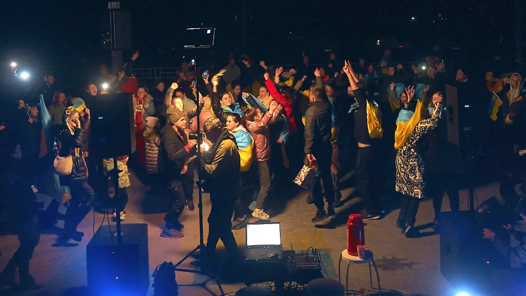 0c8abc32cc50e4266aa02d7760e52414