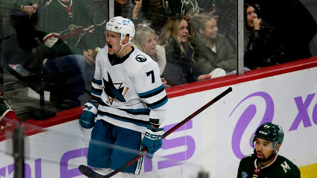 Gefeierter-Mann-der-Sharks-Nico-Sturm-7