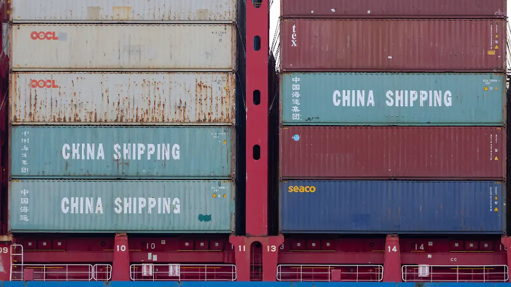 f26e4e001a0f3a40e93df3a9a62da23c