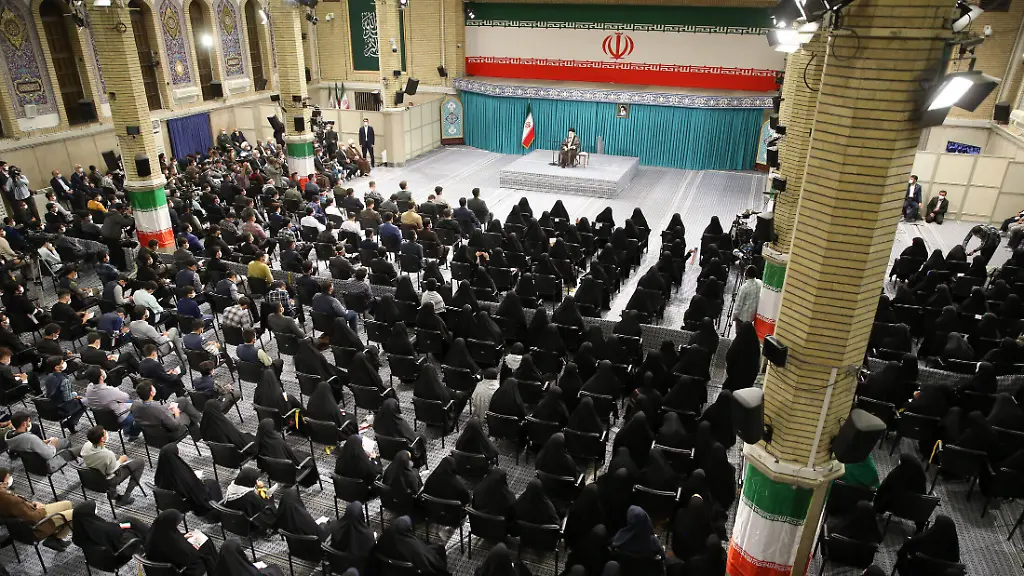 440a0692ec3e526f30d2e6e3faf5da18