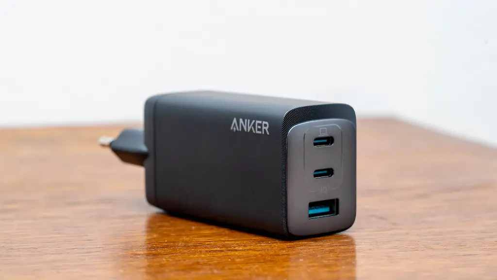 Test-Anker-737