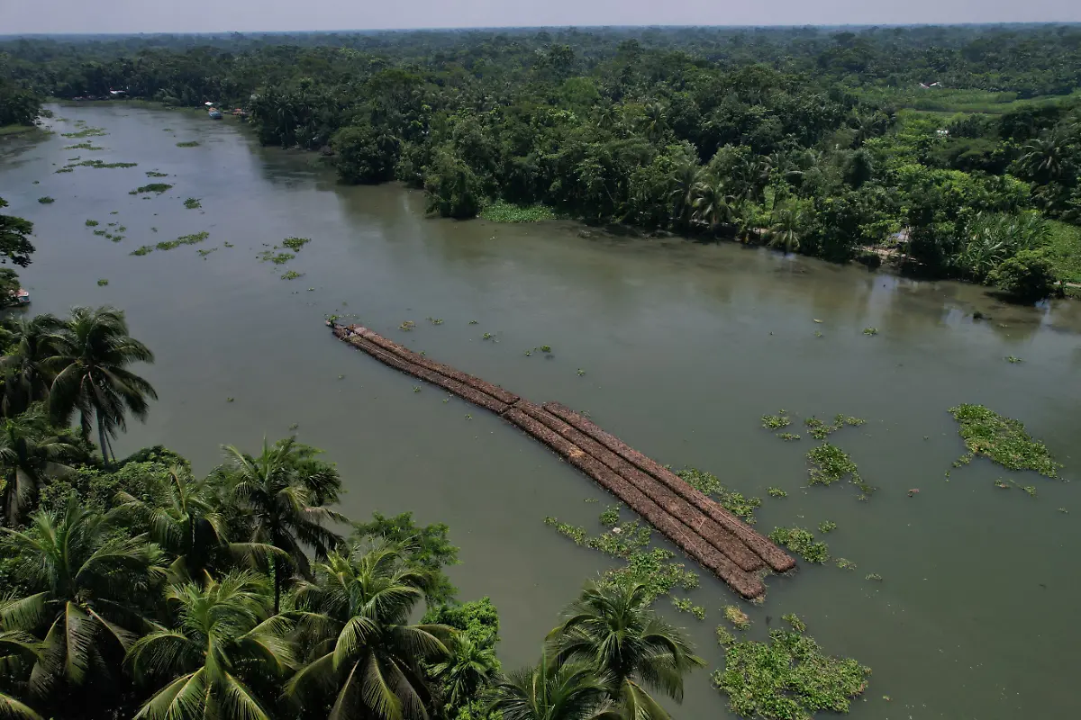 2022-10-19T230131Z-987641730-RC2ZYV9Y47DI-RTRMADP-3-CLIMATE-CHANGE-BANGLADESH-FARMS