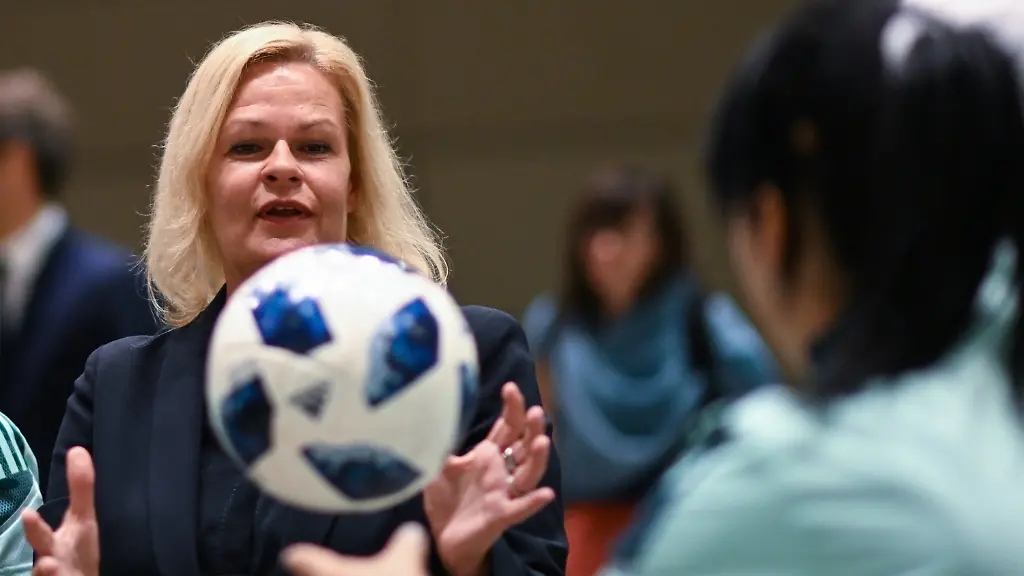 d8c763eaac8be371941571d1dacbf2ed