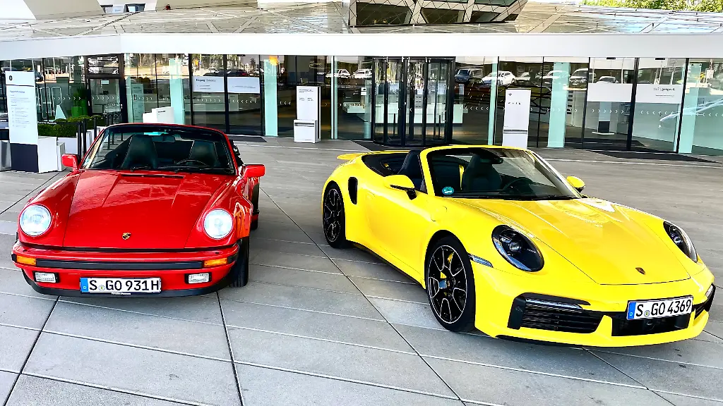 Porsche-930-992-Tur-VO1