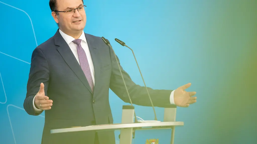 Albert-Fueracker-Finanzminister-von-Bayern