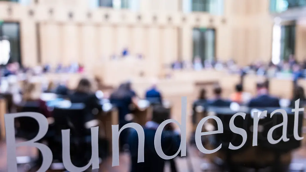 98d20e588efa22ce5bfcb2b8c64d5962