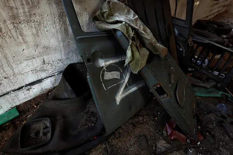 2022-10-26T105544Z-800398207-RC2BWW9CYF0M-RTRMADP-3-UKRAINE-CRISIS-RUSSIA-BASE