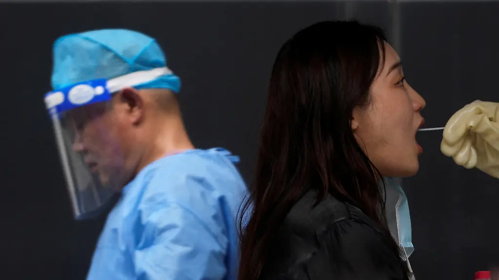 2022-10-06T231525Z-694655786-RC2H9V9HUE44-RTRMADP-3-CHINA-CONGRESS-COVID