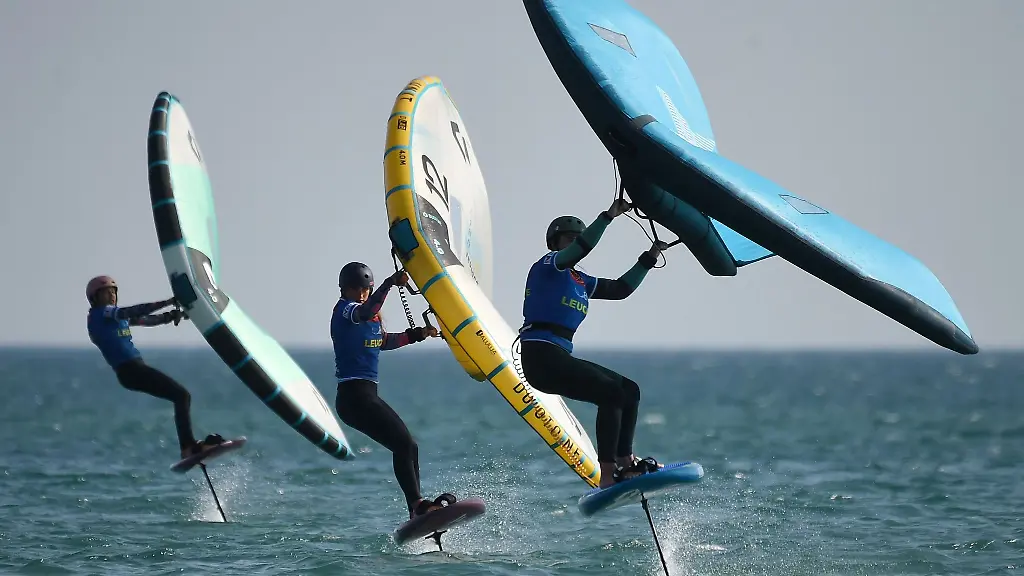 Ein-Wingfoil-Wettbewerb-in-Frankreich