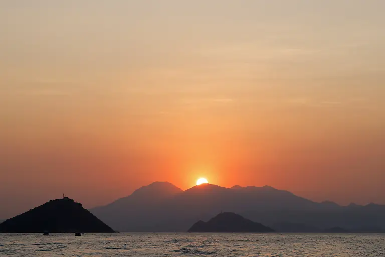 2022-10-14T000000Z-1708438904-RC2X0X9K3KYR-RTRMADP-3-HONGKONG-ISLAND