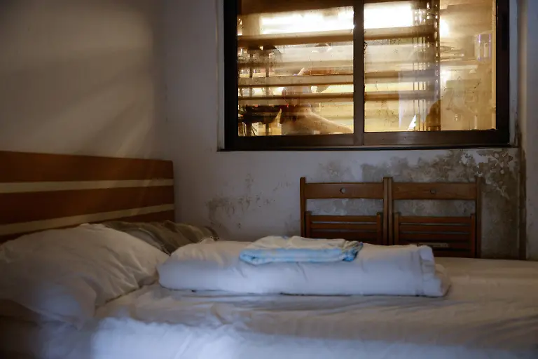 2022-10-18T230116Z-503501961-RC2VMW9FU9ZC-RTRMADP-3-HONGKONG-ISLAND