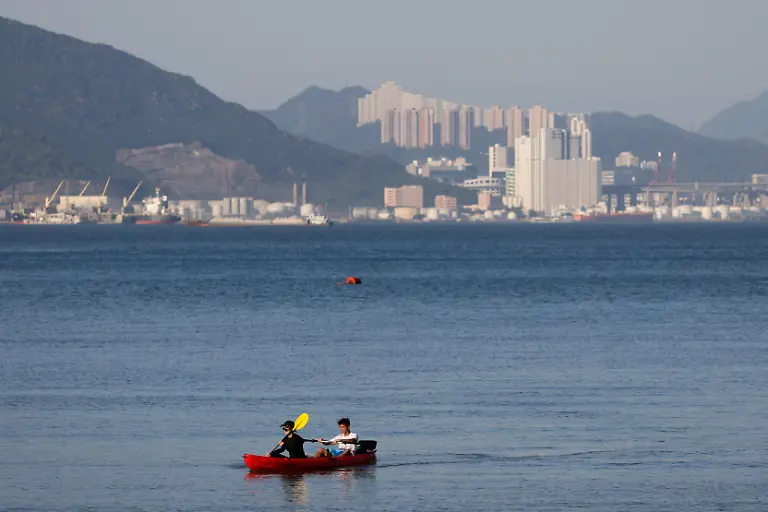 2022-10-18T230149Z-571270274-RC29AW9S4ESP-RTRMADP-3-HONGKONG-ISLAND