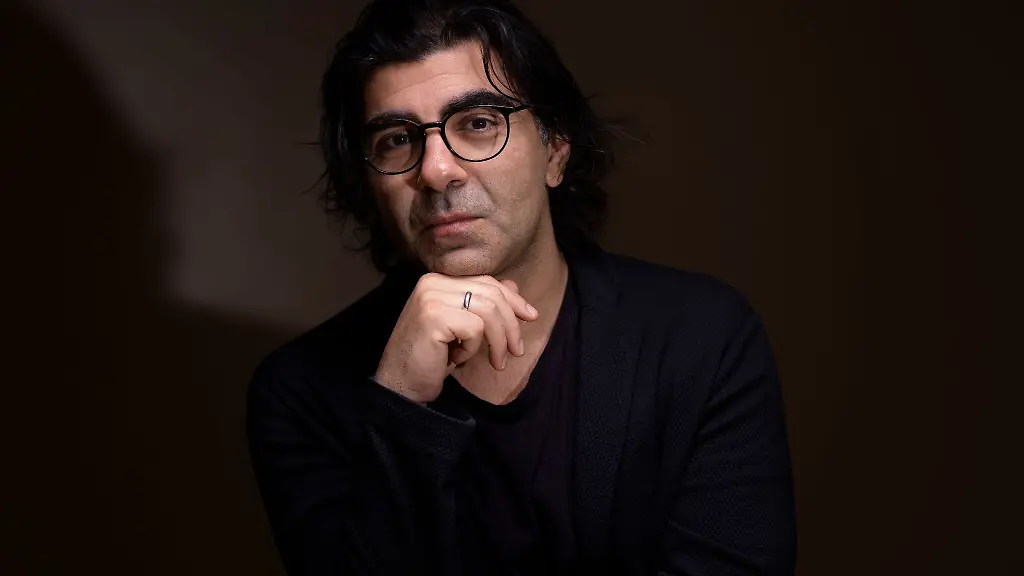 Fatih-Akin-Regisseur-waehrend-eines-Fototermins-fuer-den-Film-Rheingold