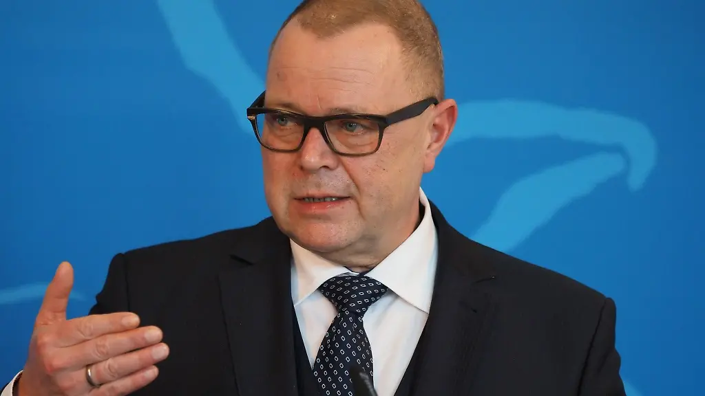 Michael-Stuebgen-Brandenburgs-Minister-des-Innern-und-fuer-Kommunales