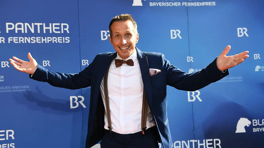 Der-Moderator-Willi-Weitzel-kommt-ins-Prinzregententheater