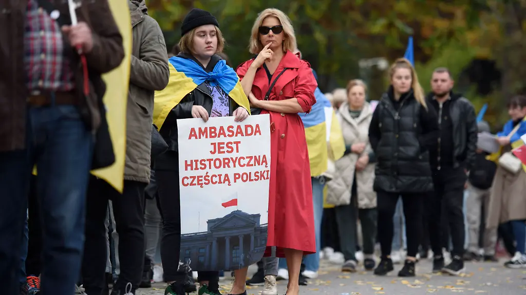 04451d977675f5e817fadce4fcd60615