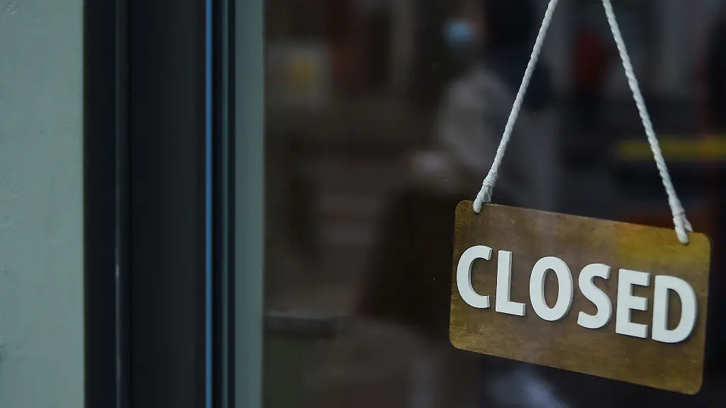 Muss-ein-Betrieb-wegen-einer-schlechter-Auftragslage-geschlossen-bleiben-muessen-Beschaeftigte-nicht-unbezahlt-Urlaub-nehmen-Der-Arbeitgeber-kann-Kurzarbeit-anmelden