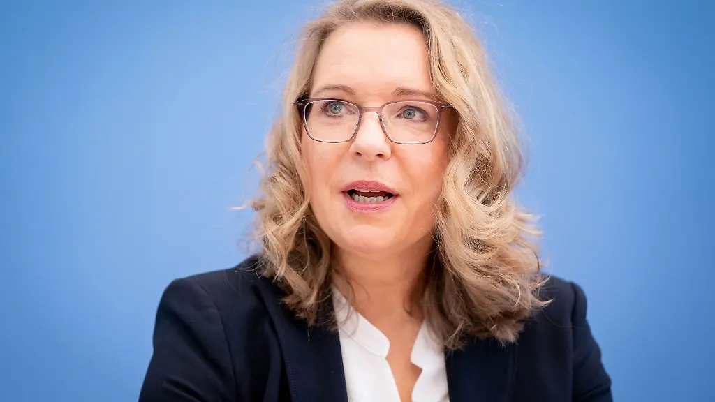 Claudia-Kemfert-spricht