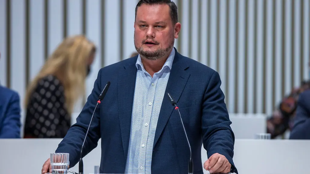 Rene-Domke-Fraktionschef-der-FDP-im-Landtag-von-Mecklenburg-Vorpommern