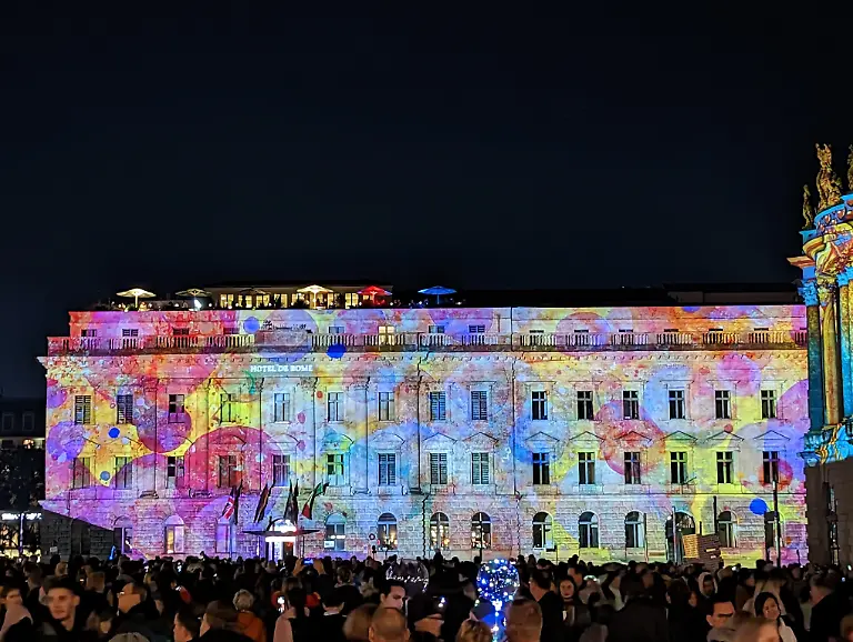 PXL-20221008-192458934