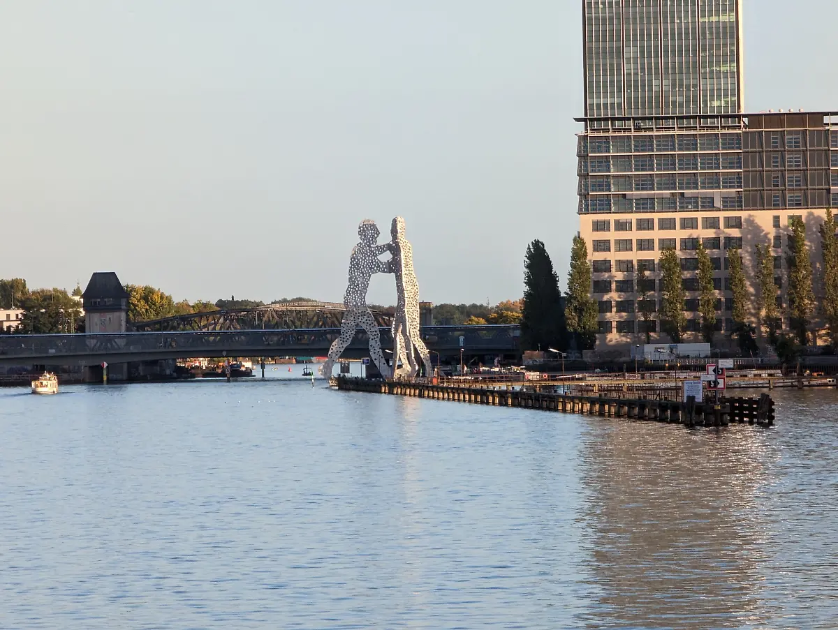 PXL-20221009-153105326