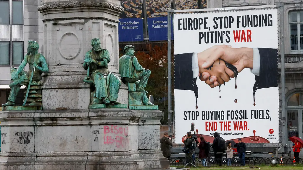 6573c5eaed8c7c6f2e183e88a64696b8