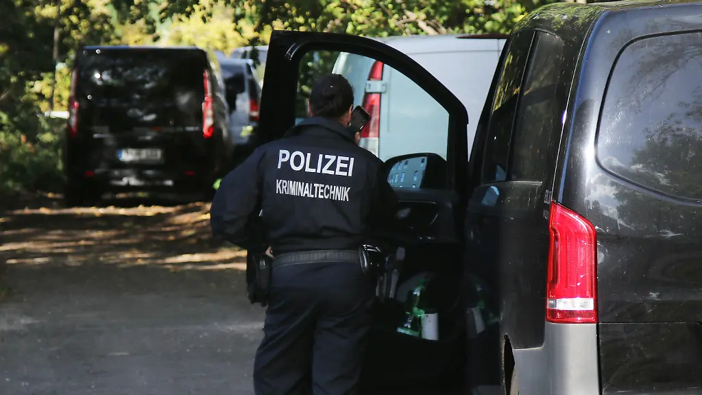 d2bb7c9a81213f47336c73dc98d1f6f0