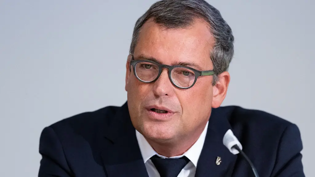 Gerald-Haug-Praesident-der-Leopoldina-spricht-waehrend-einer-Veranstaltung