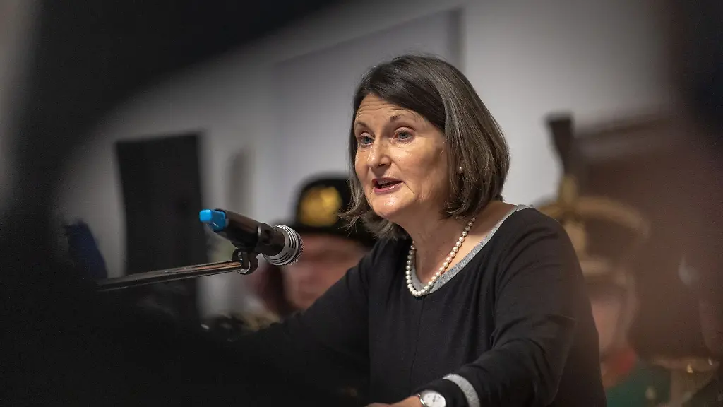 Baerbel-Schaefer-bei-einem-Neujahrsempfang