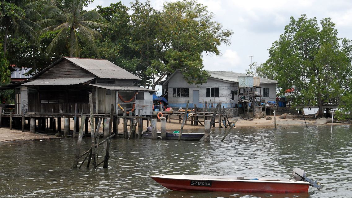 Singapur wie vor 50 Jahren: Auf Pulau Ubin prägen Holzhütten statt Hochhäusern das Bild.