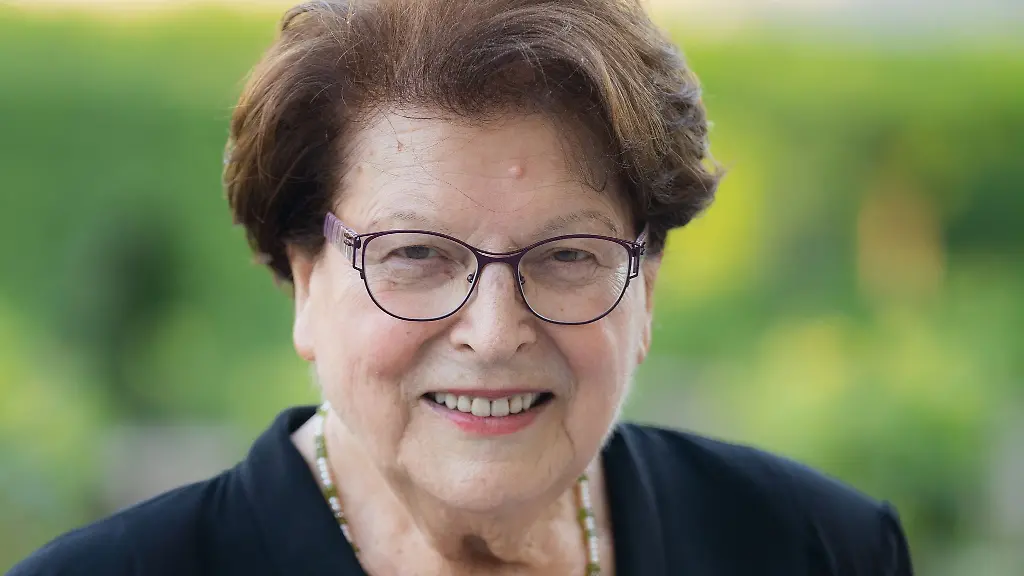 Barbara-Stamm-bei-einem-Staatsempfang