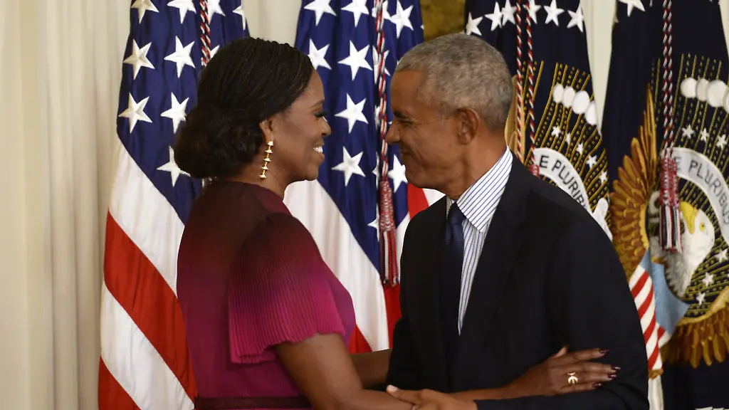Seit-1992-verheiratet-Der-fruehere-US-Praesident-Barack-Obama-und-seine-First-Lady-Michelle