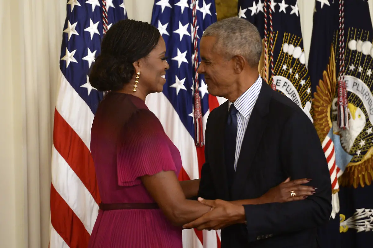 Seit-1992-verheiratet-Der-fruehere-US-Praesident-Barack-Obama-und-seine-First-Lady-Michelle