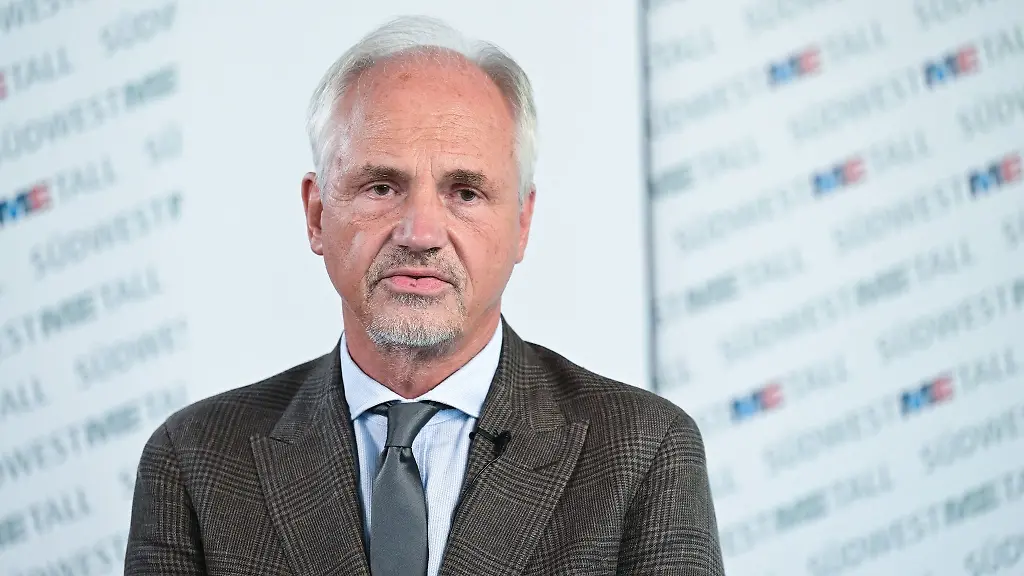 Peer-Michael-Dick-Hauptgeschaeftsfuehrer-des-Verbands-Unternehmer-Baden-Wuerttemberg