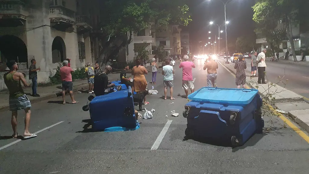 143b6e92a694cb64faf257a84a4d2f19