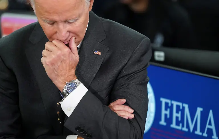 2022-09-29T173514Z-674477426-RC25RW9RA6R1-RTRMADP-3-STORM-IAN-BIDEN