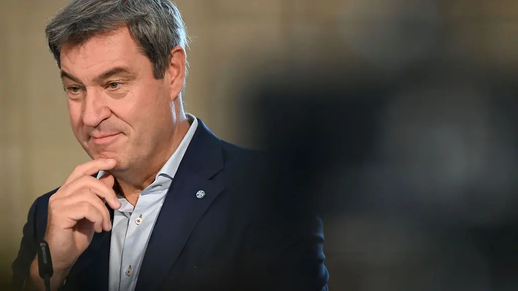 Der-Bayerische-Ministerpraesident-Markus-Soeder-in-der-Staatskanzlei