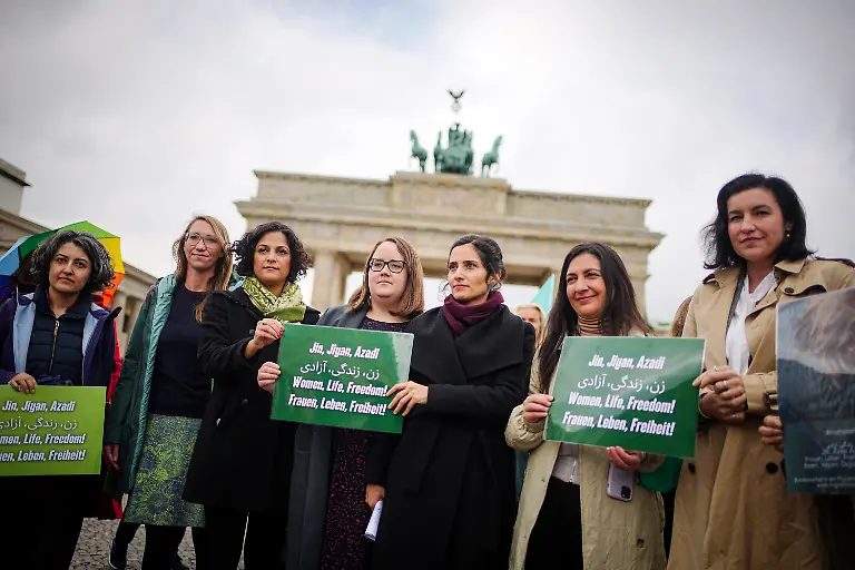 f50d31193d71d8b976084e4cfde1a25c