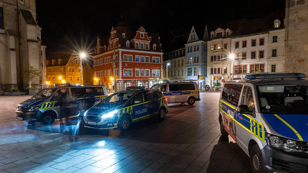 31690afdfda3d008b2c8d8ea19eaafea