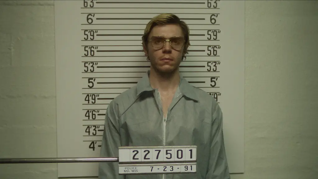 DAHMER-S1-E2-00-01-38-23R